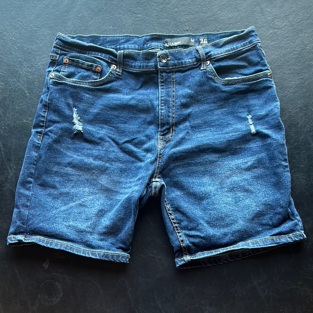 WXYZ Size 36 Jean Shorts